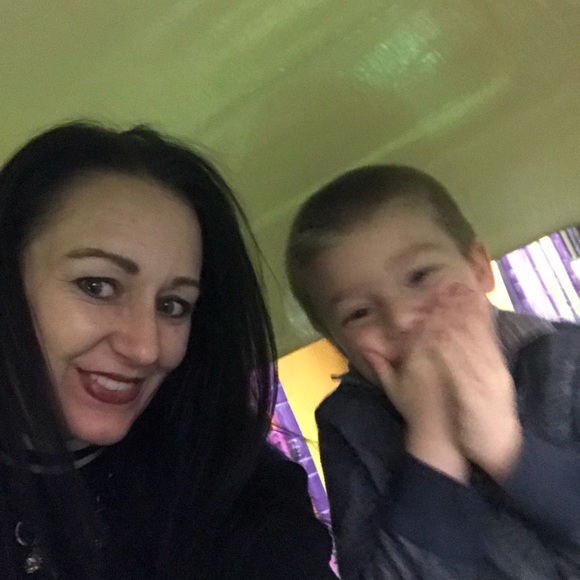 Meet your BUYER - Picture 8 of 8